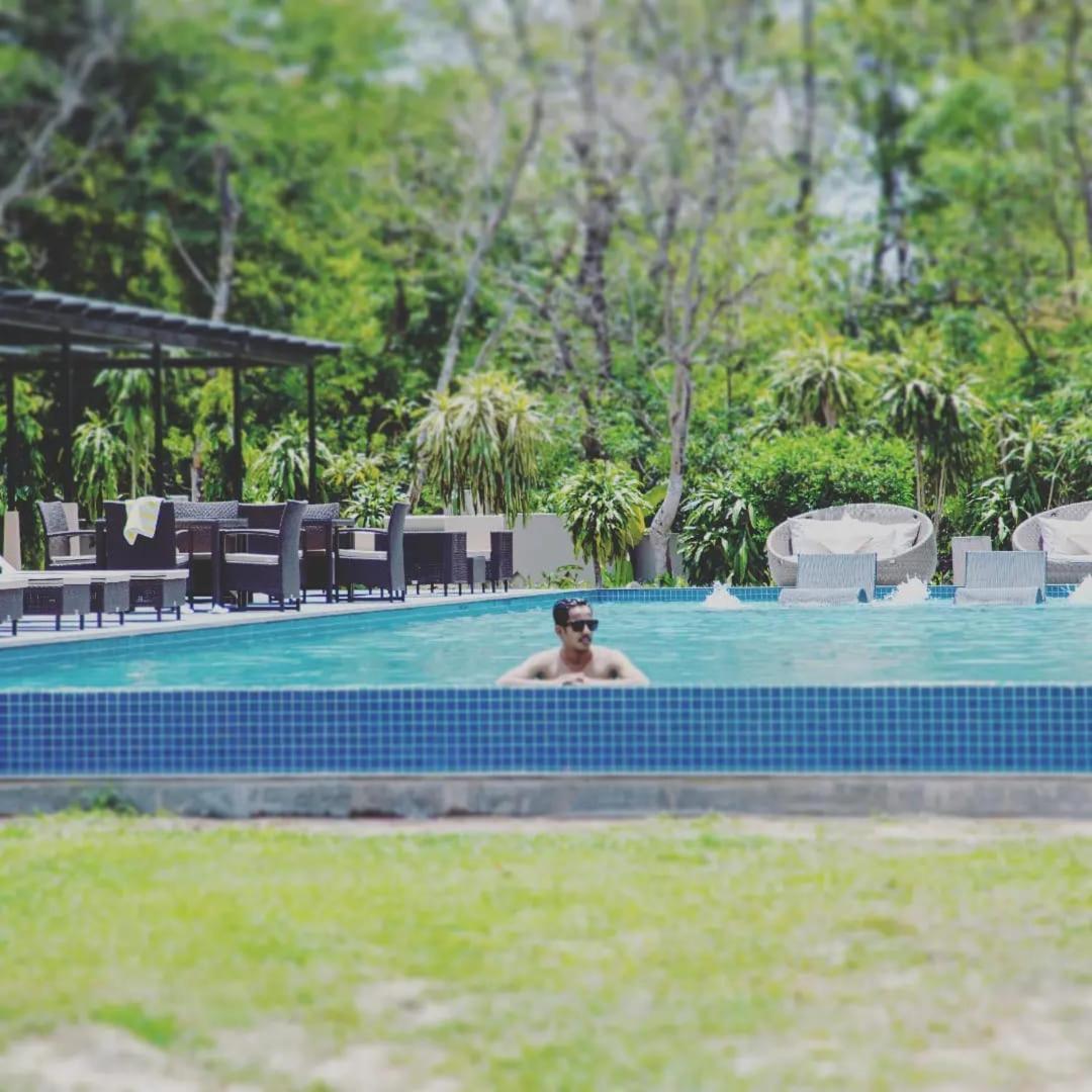 Miraaya Wellness And Golf Resort Chitwan Exterior foto