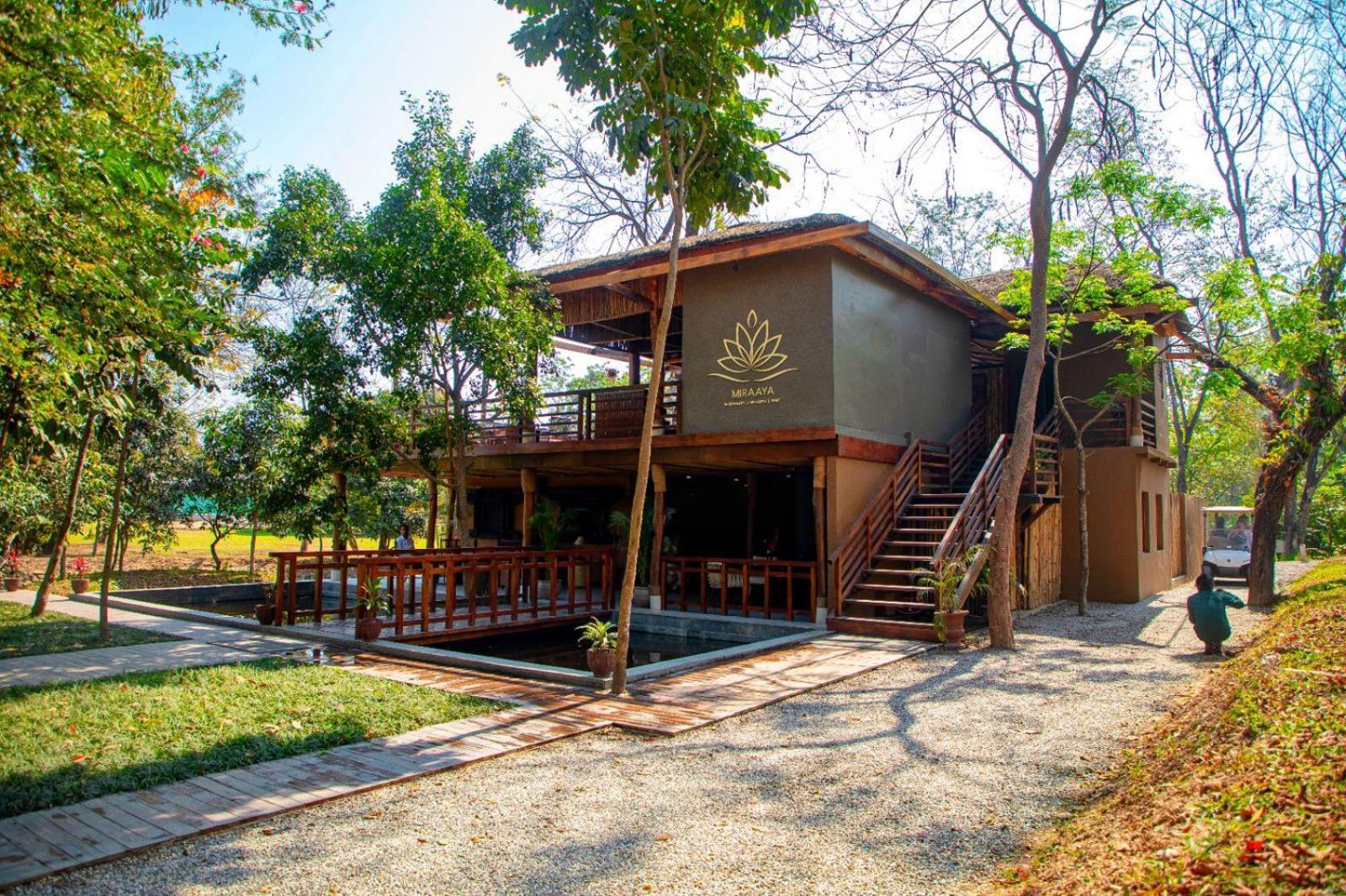Miraaya Wellness And Golf Resort Chitwan Exterior foto