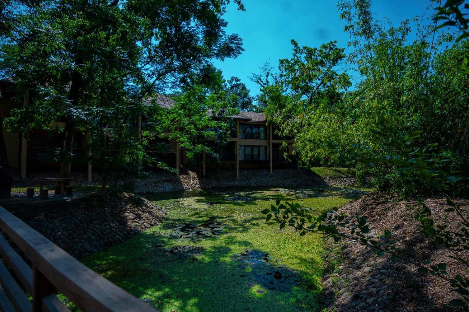 Miraaya Wellness And Golf Resort Chitwan Exterior foto